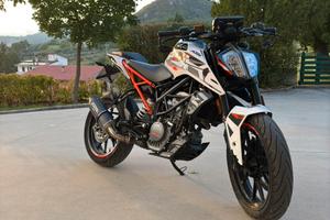 KTM Duke 125