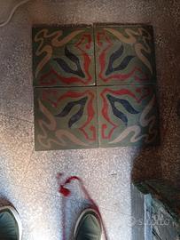 pavimenti in cementine floreali inizio 900