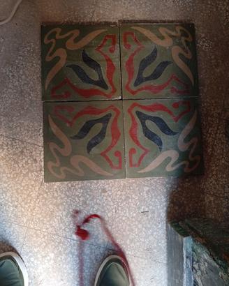 pavimenti in cementine floreali inizio 900
