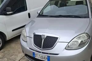 Lancia Ypsilon 1.2 - ok neopatentati