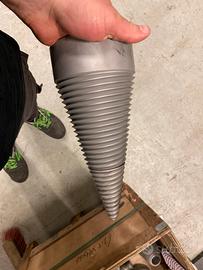 Vite conica spaccegna