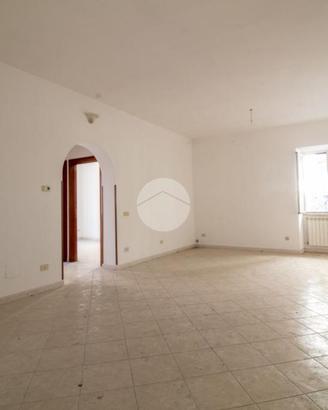 3 LOCALI A MARCELLINA