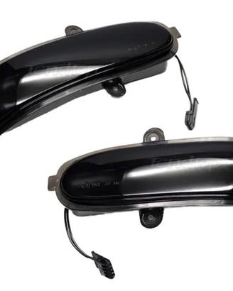 Indicatori di direzione a led dinamici