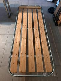 Rete letto con doghe in legno