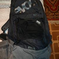 Zaino Evoc trail pro 16 m/l