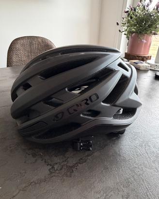 Casco ciclismo Giro Agilis
