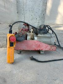 Montacarichi elettrico