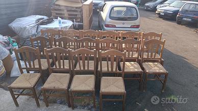 16 sedie in legno con seduta in paglia solo 150€