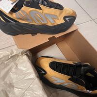 Adidas Yeezy Boost 700 MNVN Honey Flux - Taglia US