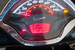 vespa 300 gts