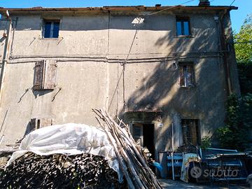 Casa rustica in montagna Zona Bagucci Castiglione