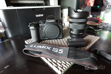 Lumix S5 + 20-60mm F3.5-5.6