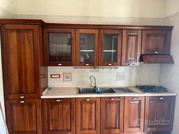 Cucina in legno artigianale