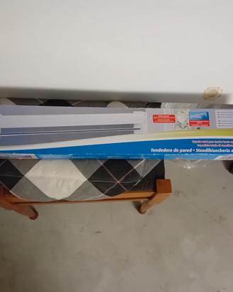 Stendibiancheria da parete estendibile