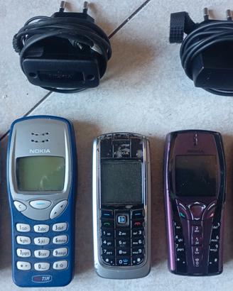 5 telefoni Vintage Nokia


5  Nokia Vari Modelli 