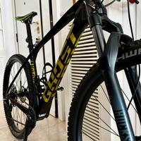Ghost Lector L MTB front in carbonio