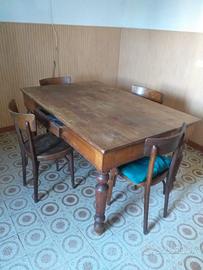 Tavolo da cucina rustico in legno massello