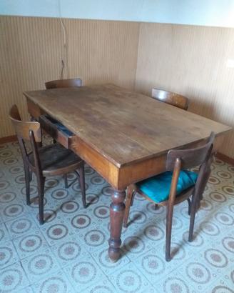 Tavolo da cucina rustico in legno massello