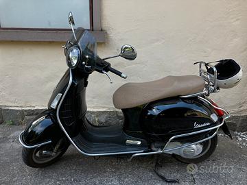 Vespa GTS250 ie