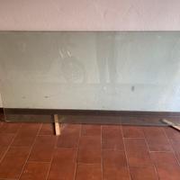 Tavolo di vetro
