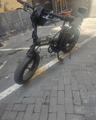 bicicletta elettrica Fat bike