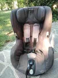 Seggiolino auto bebè confort 