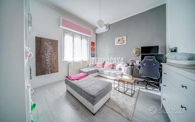 GOLASECCA - BILOCALE RISTRUTTURATO SU DUE LIVELLI.