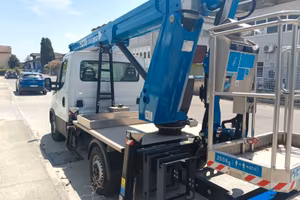 PIATTAFRMA DI LAVORO MOBILE ELEVABILE