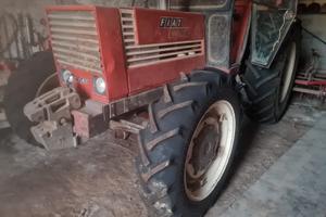 Trattore Fiat 890 DT