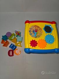 Cubo multiattività
- Include vari blocchi