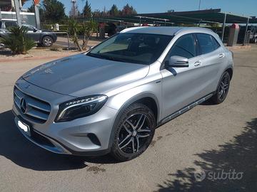 MERCEDES GLA 200