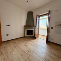 Ampio trivano vuoto. Solo Referenziati