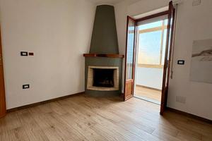 Ampio trivano vuoto. Solo Referenziati