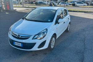 Opel corsa benzina