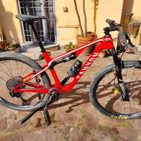 Canyon Lux CF SL 6.0 Pro Race