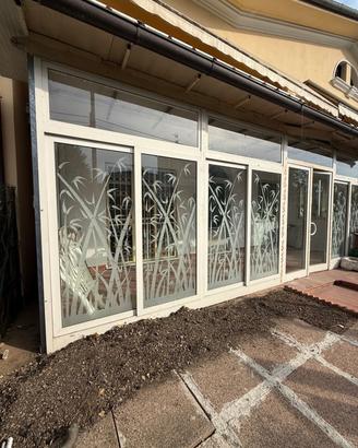 VERANDA CON VETRATE APRIBILI SCORREVOLI