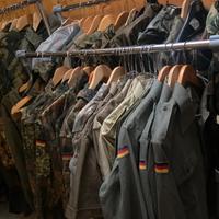 Materiale/Vestiario militare Esercito - Militaria