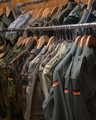 Materiale/Vestiario militare Esercito - Militaria