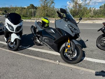 Yamaha T-Max 560 Tech Max