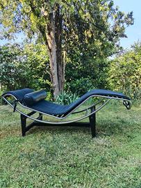 Chaise Longue Le Corbusier di Alivar