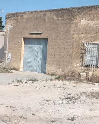 garage /magazzino/ deposito 
