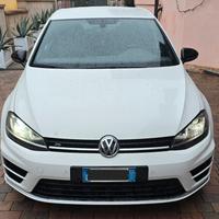 Golf R