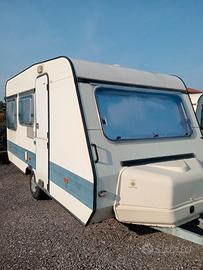 Caravan 4 Posti Revisionata 