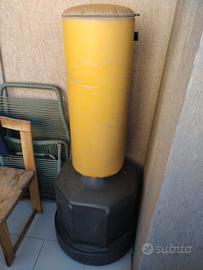 sacco da boxe da terra