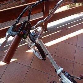 Bici elettrica Nilox con pedalata assistita