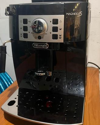 De'Longhi Magnifica S ECAM22.110.B