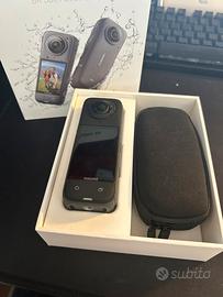 Insta 360 x4 8k 360 Action Cam + scheda sim 256 gb