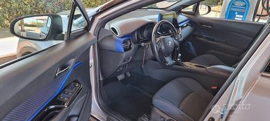 toyota chr 2017