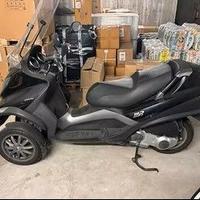 Piaggio Mp3 250