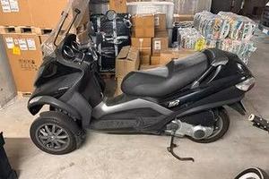 Piaggio Mp3 250